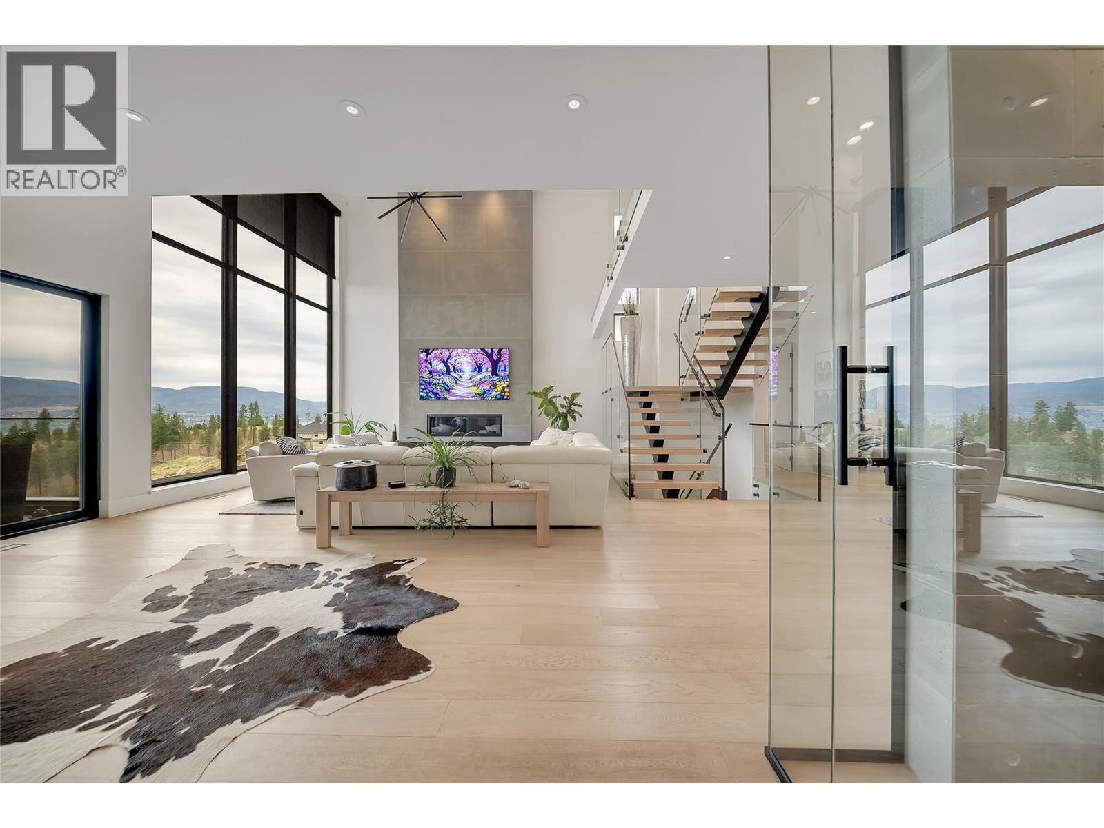 5725 Mountainside Drive, Kelowna, British Columbia  V1W 5L6 - Photo 12 - 10389760