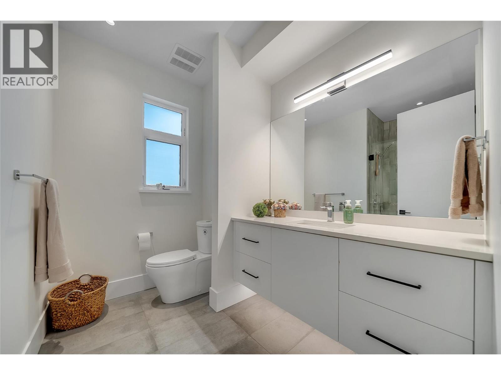 5725 Mountainside Drive, Kelowna, British Columbia  V1W 5L6 - Photo 33 - 10389760
