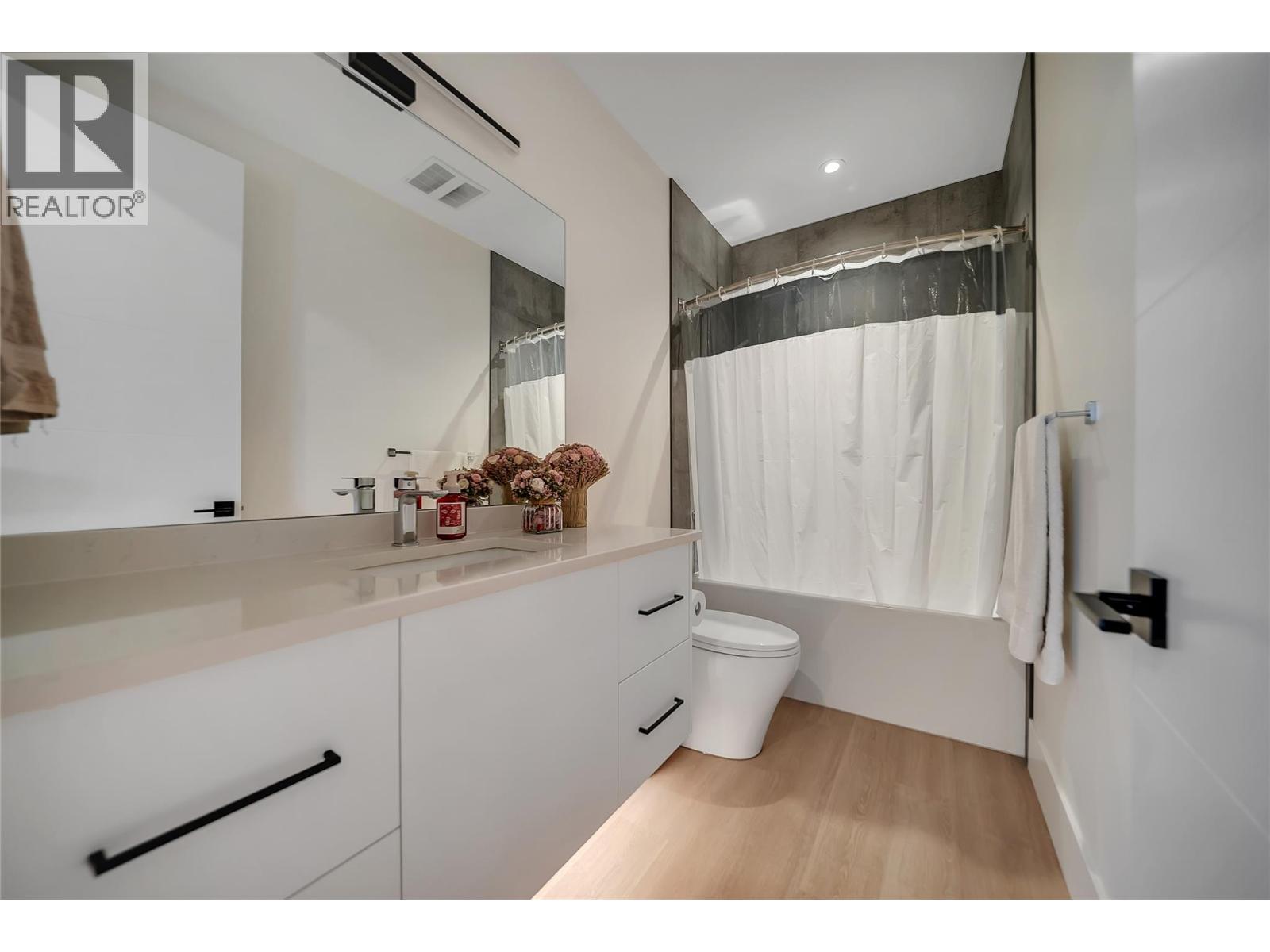 5725 Mountainside Drive, Kelowna, British Columbia  V1W 5L6 - Photo 64 - 10389760
