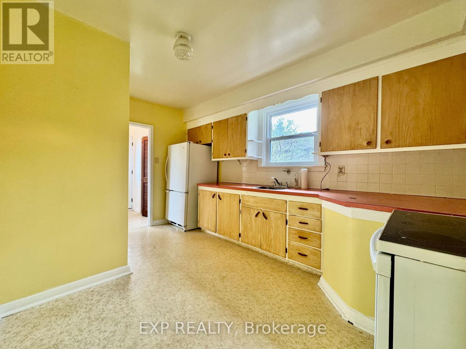 29 Bayview Parkway, Newmarket, Ontario  L3Y 3W2 - Photo 8 - N13477152