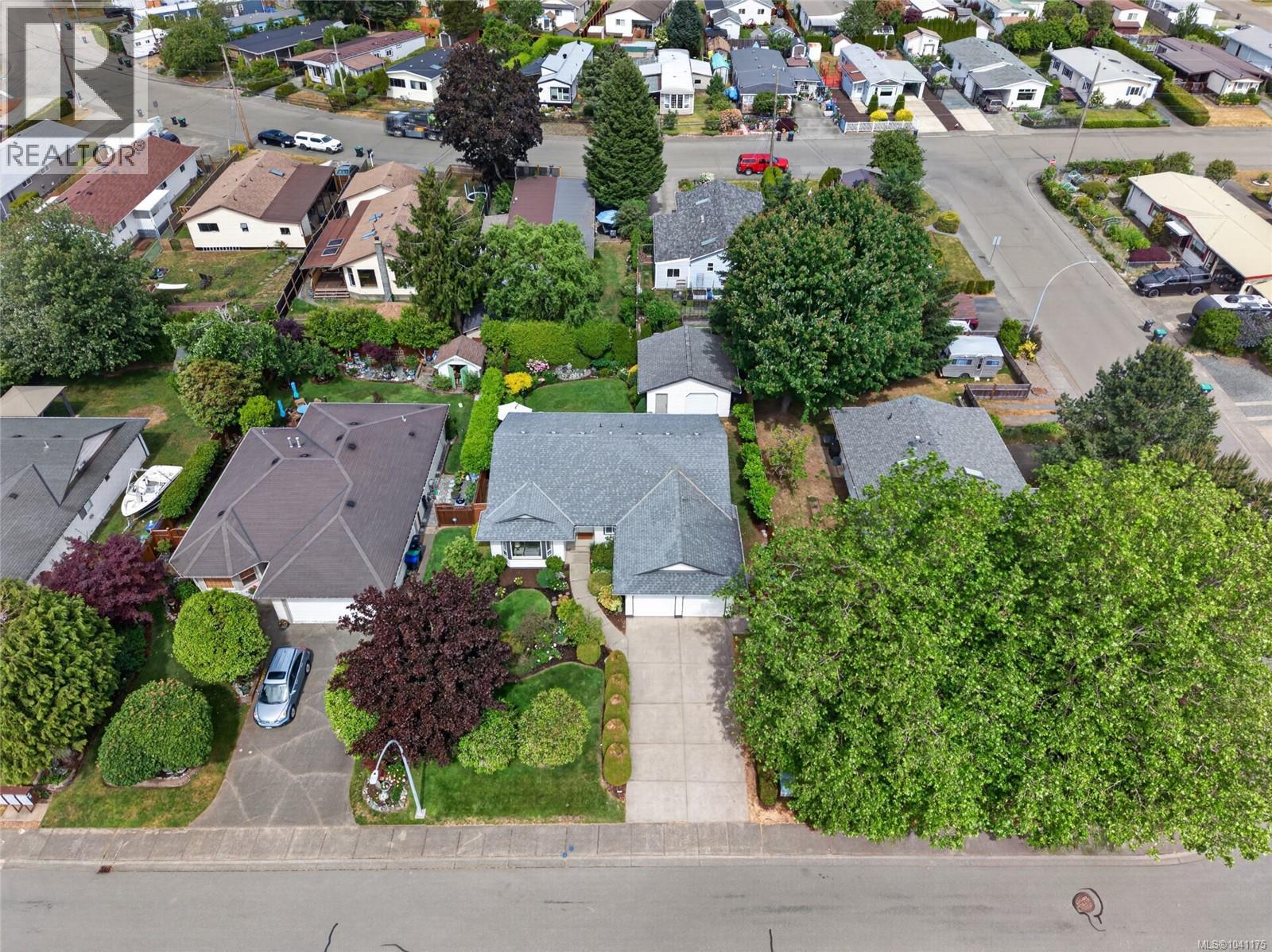 2338 9th St E, Courtenay, British Columbia  V9N 8Z2 - Photo 5 - 1041175