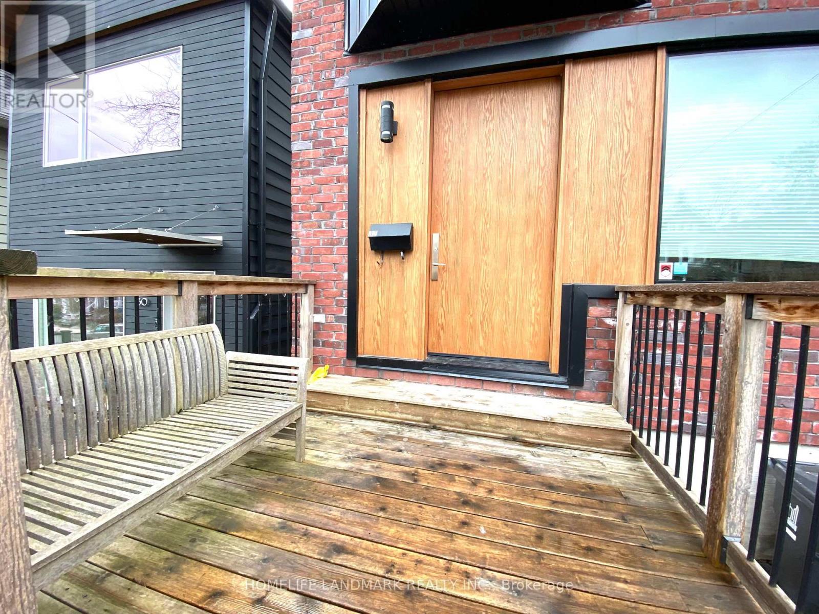 32 ELMER AVENUE, Toronto, Ontario