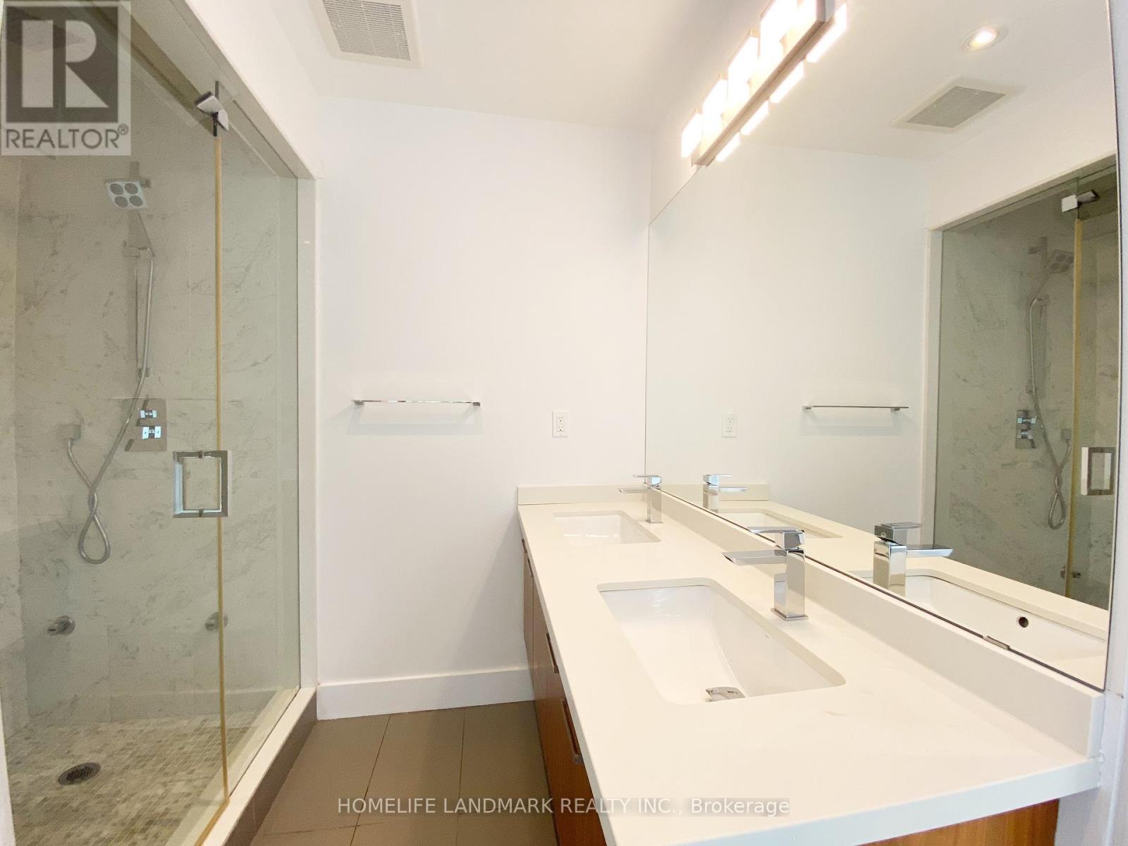 32 Elmer Avenue, Toronto, Ontario  M4L 3R7 - Photo 16 - E13477156