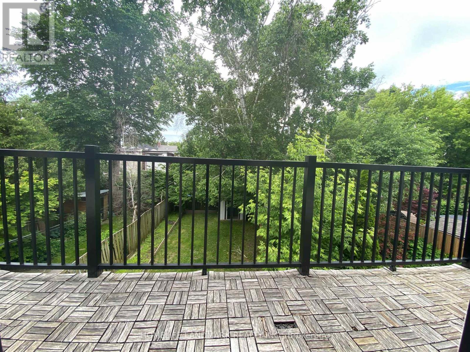 32 Elmer Avenue, Toronto, Ontario  M4L 3R7 - Photo 22 - E13477156