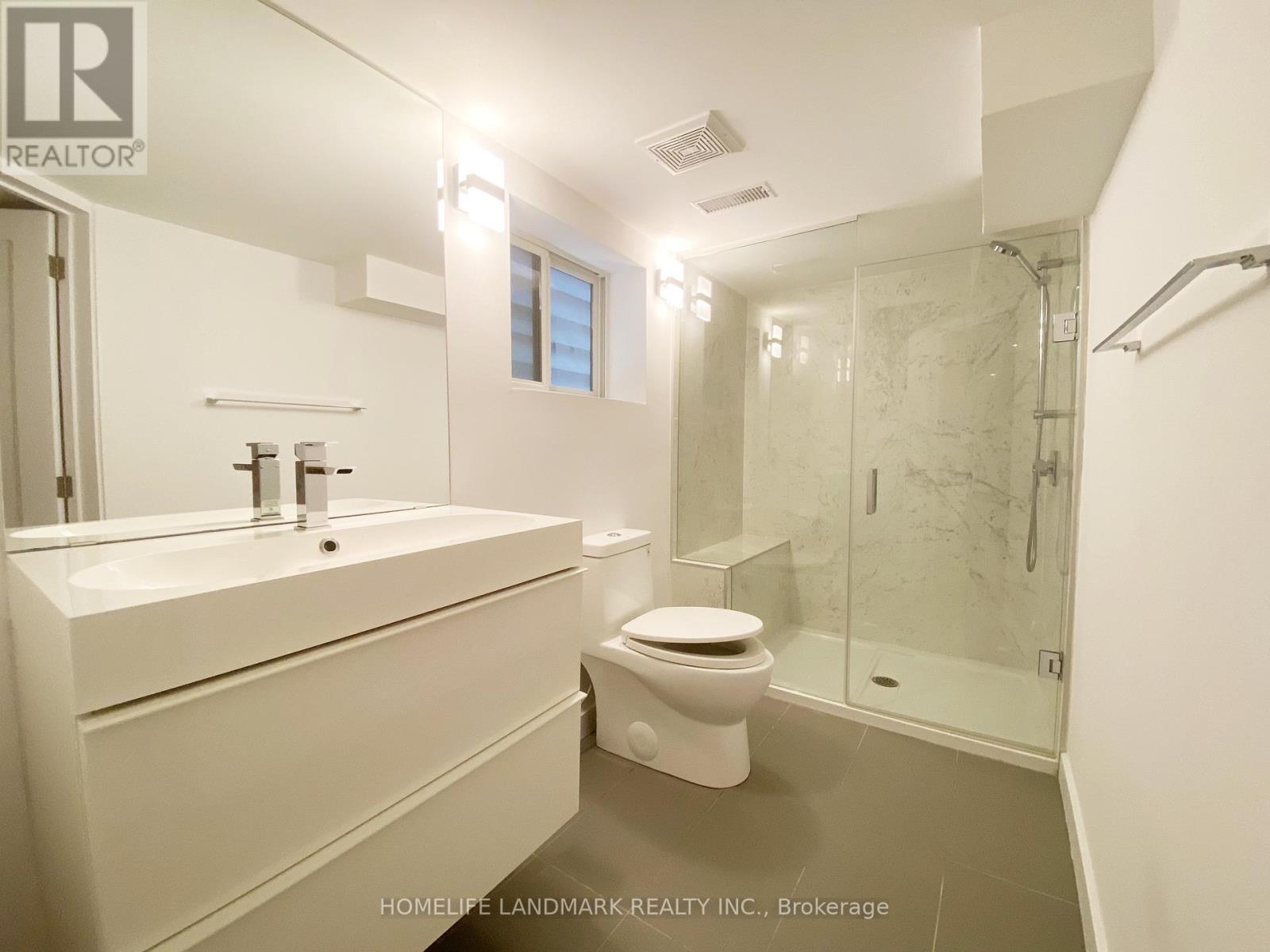 32 Elmer Avenue, Toronto, Ontario  M4L 3R7 - Photo 30 - E13477156