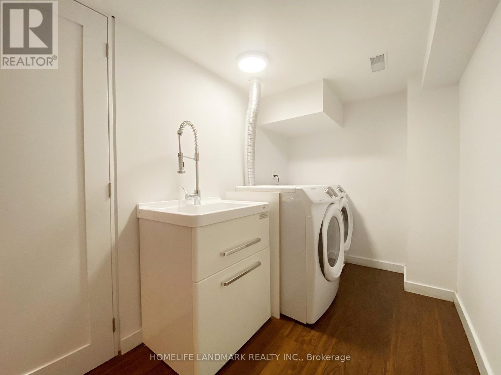 32 Elmer Avenue, Toronto, Ontario  M4L 3R7 - Photo 31 - E13477156