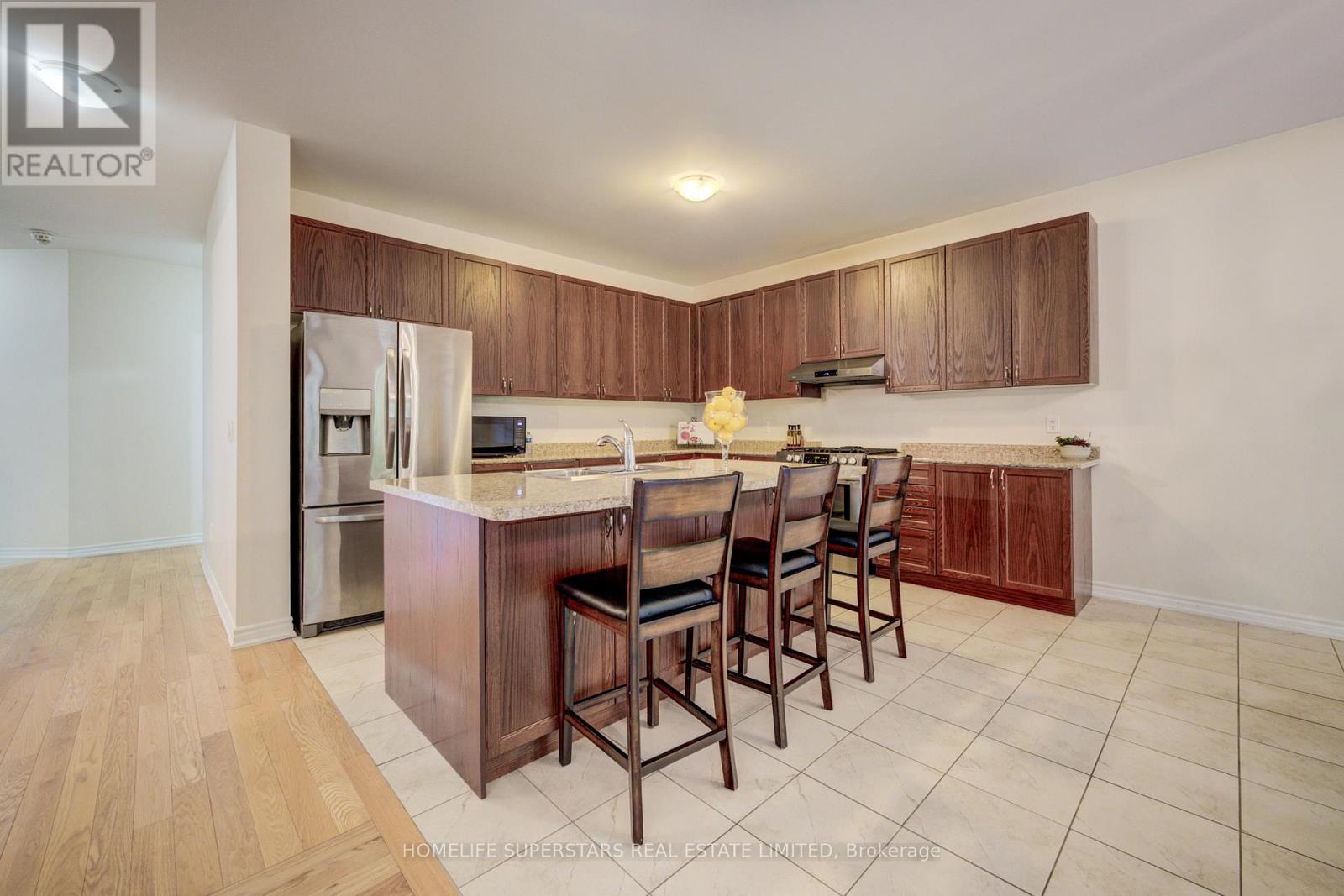 27 Upperview Place, Whitby, Ontario  L1R 0N4 - Photo 12 - E13477188