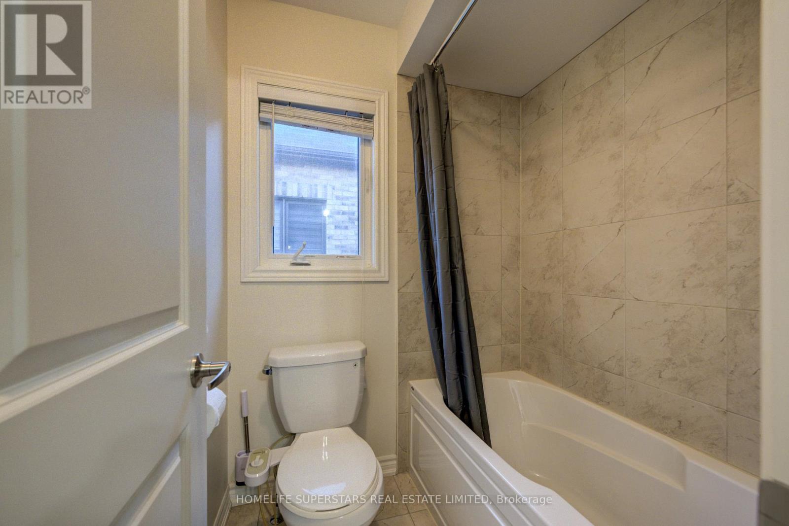 27 Upperview Place, Whitby, Ontario  L1R 0N4 - Photo 35 - E13477188
