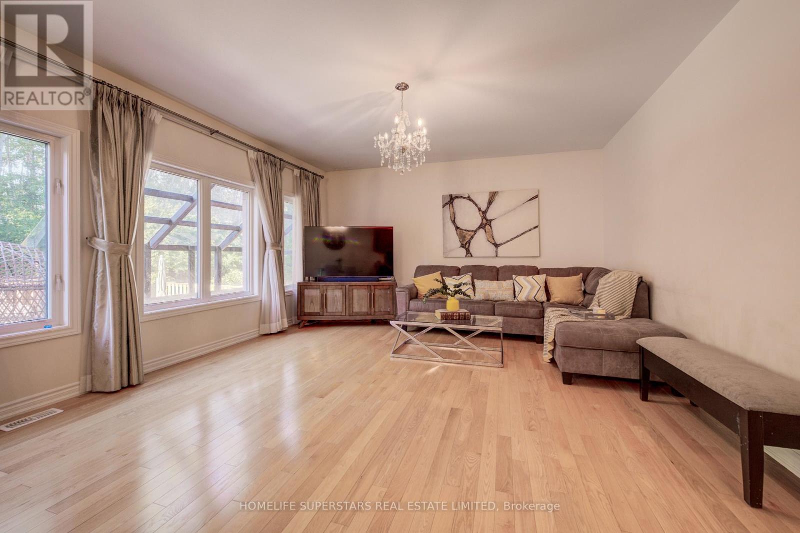 27 Upperview Place, Whitby, Ontario  L1R 0N4 - Photo 9 - E13477188
