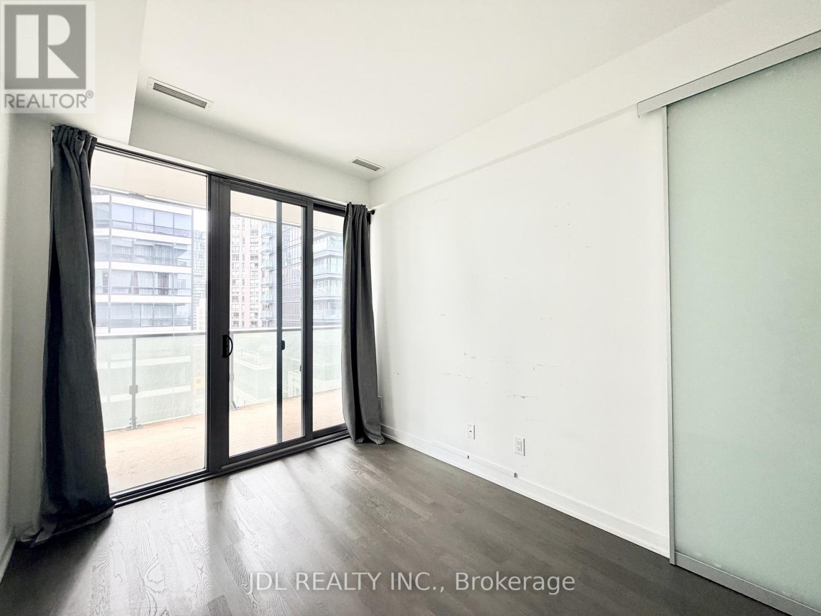 1108 - 57 St Joseph Street, Toronto, Ontario  M5S 0C5 - Photo 6 - C13469948