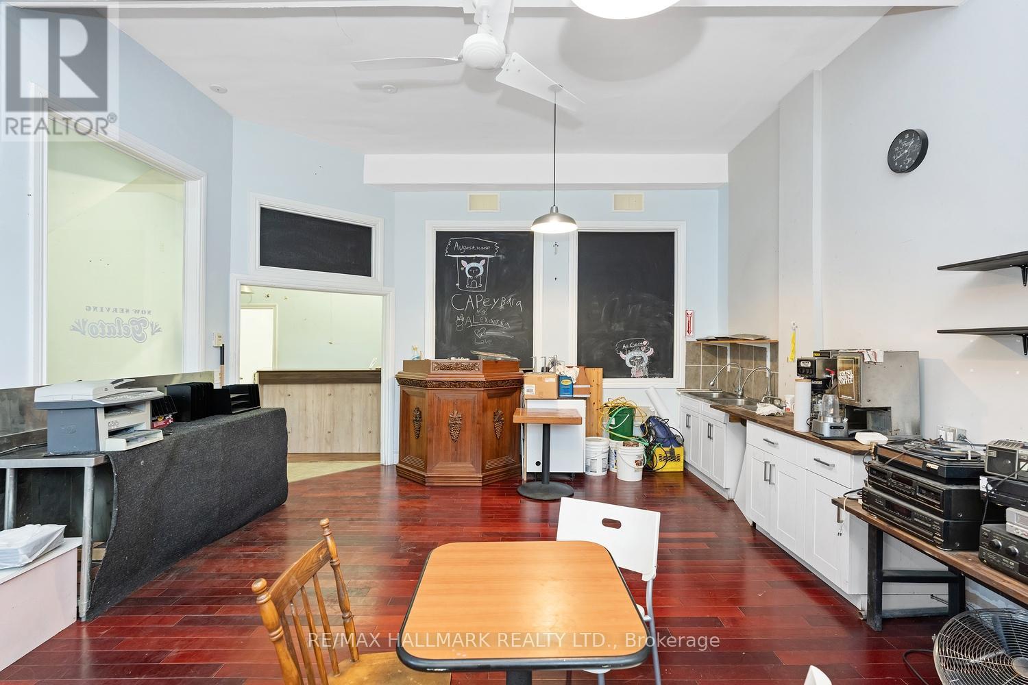 534 Annette Street, Toronto, Ontario  M6S 2C2 - Photo 9 - W13477160