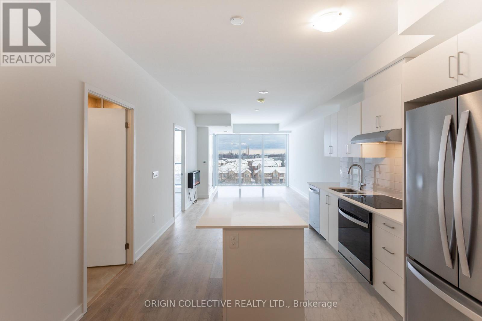 605 - 1035 Southdown Road, Mississauga, Ontario L5J 0A2 - Photo 4 - W13477166