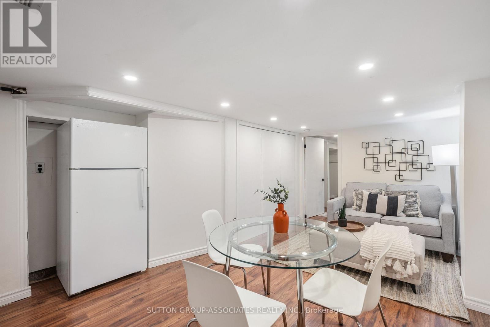Bsmt - 10 Innes Avenue, Toronto, Ontario  M6E 1M8 - Photo 4 - W13477180