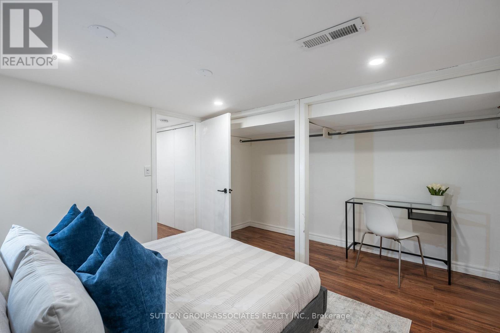 Bsmt - 10 Innes Avenue, Toronto, Ontario  M6E 1M8 - Photo 6 - W13477180