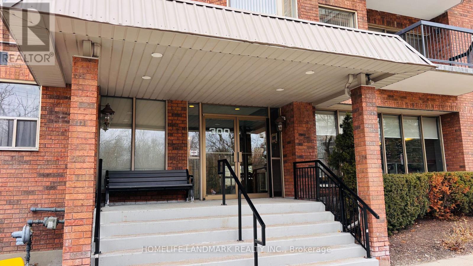 #207 - 300 Keats Way, Waterloo, Ontario N2L 6E6 - Photo 3 - X13477170