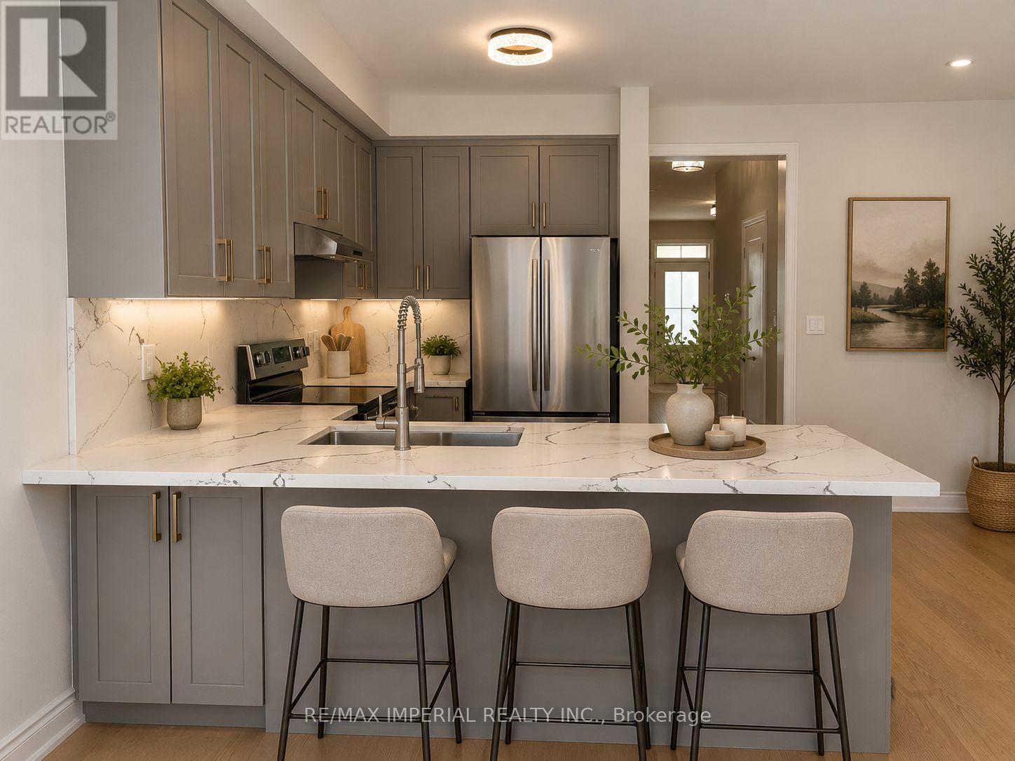 58 Betony Drive, Richmond Hill, Ontario  L4E 0V6 - Photo 5 - N13477054