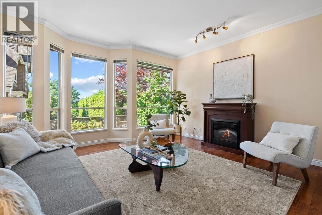 1 230 E Keith Road, North Vancouver, British Columbia V7L 1V5 - Photo 2 - R3138783