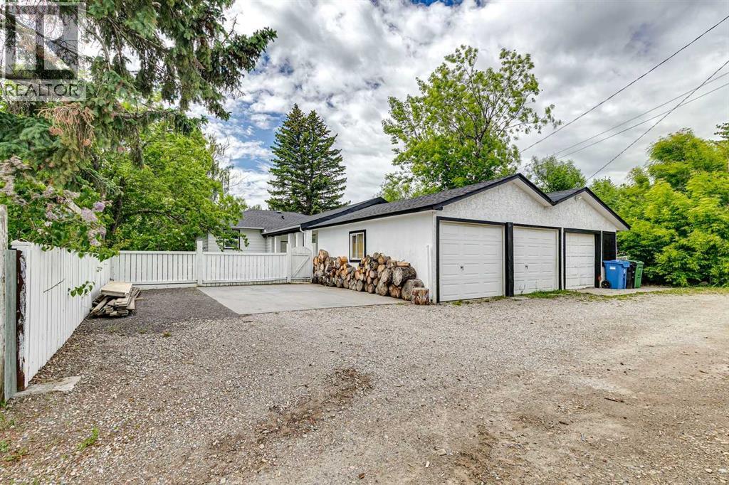 4024 Grove Hill Road Sw, Calgary, Alberta  T3E 4E6 - Photo 17 - A2320411