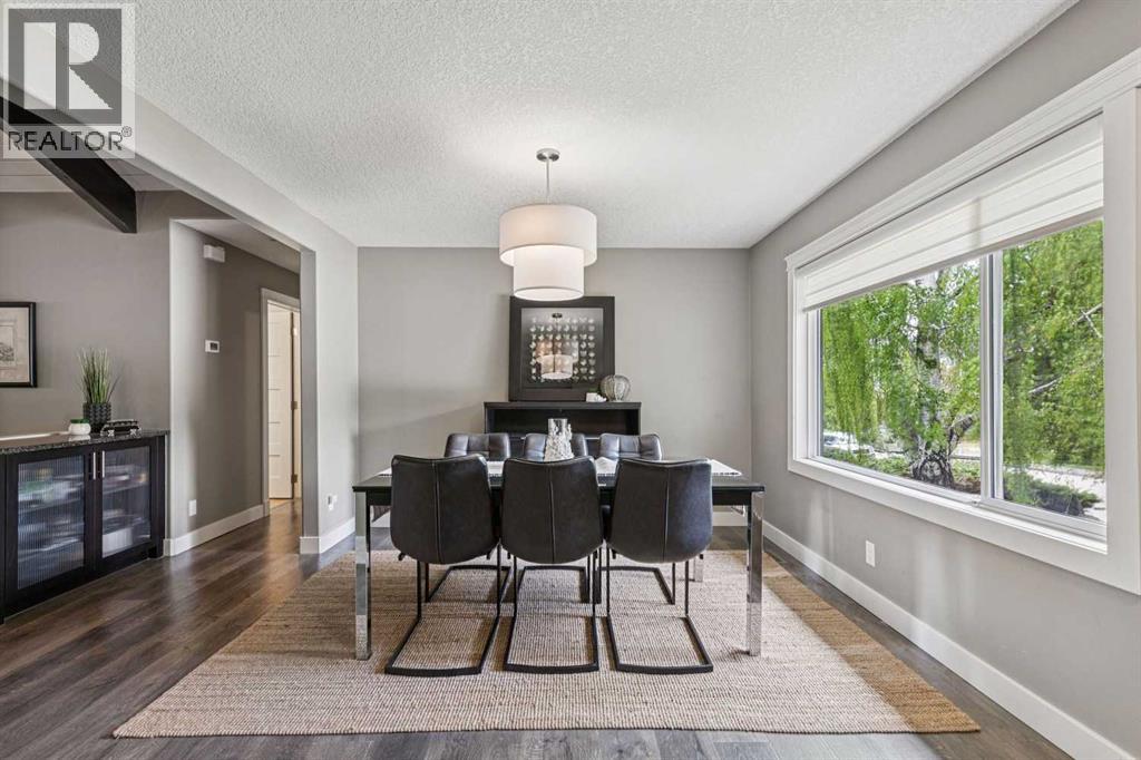 4024 Grove Hill Road Sw, Calgary, Alberta  T3E 4E6 - Photo 4 - A2320411