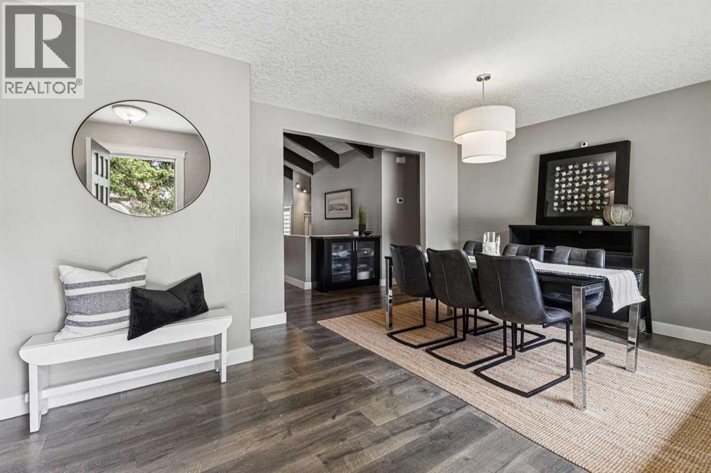 4024 Grove Hill Road Sw, Calgary, Alberta  T3E 4E6 - Photo 3 - A2320411