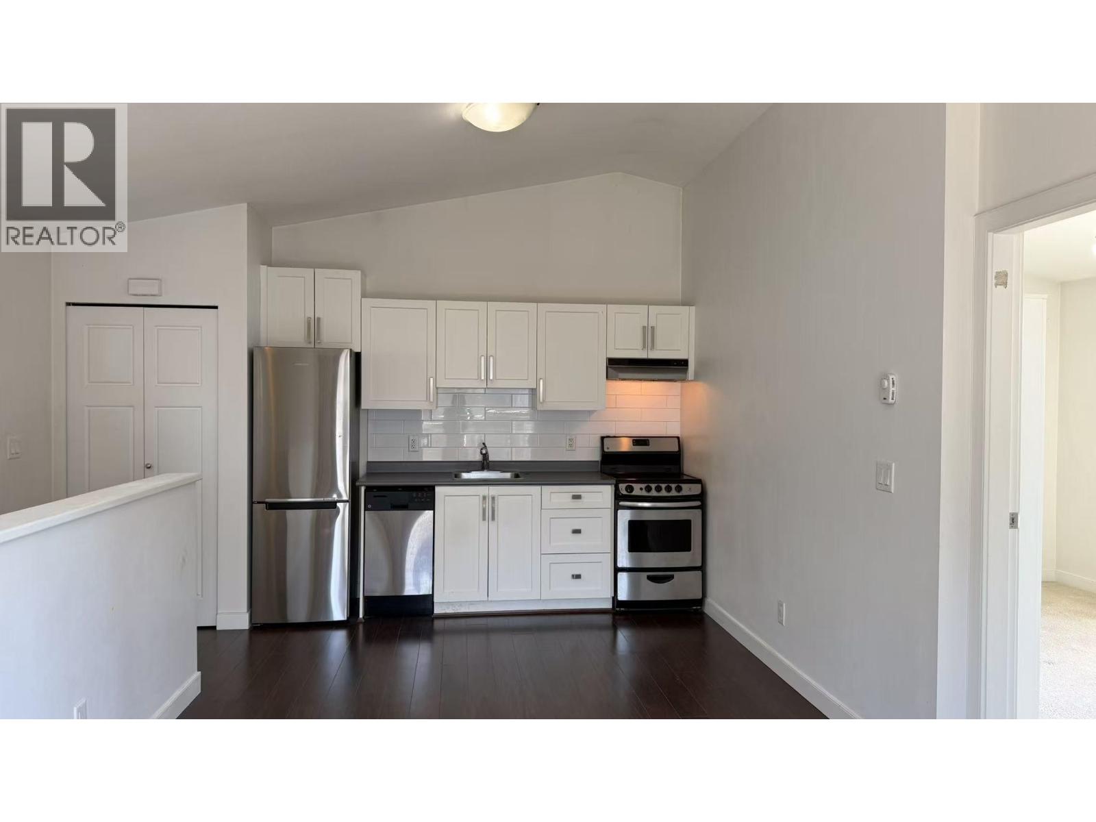 Laneway 3430 Roxton Avenue, Coquitlam, British Columbia  V3E 3H7 - Photo 8 - R3138781
