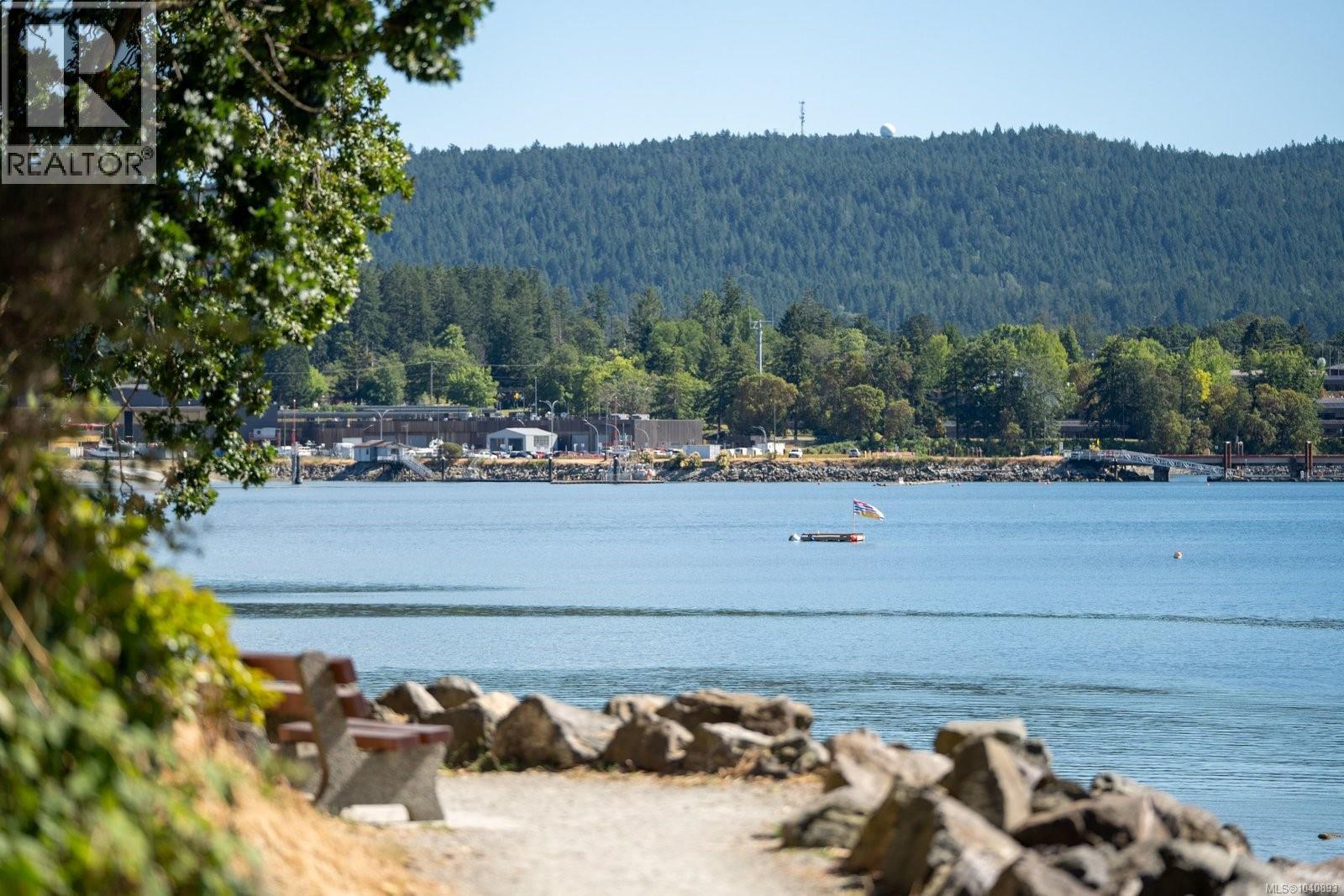 10301 West Saanich Rd, North Saanich, British Columbia  V8L 5T8 - Photo 38 - 1040893