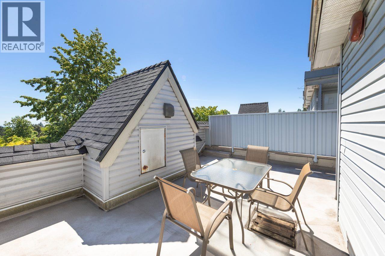 7317 Magnolia Terrace, Burnaby, British Columbia  V5E 4M3 - Photo 22 - R3138628