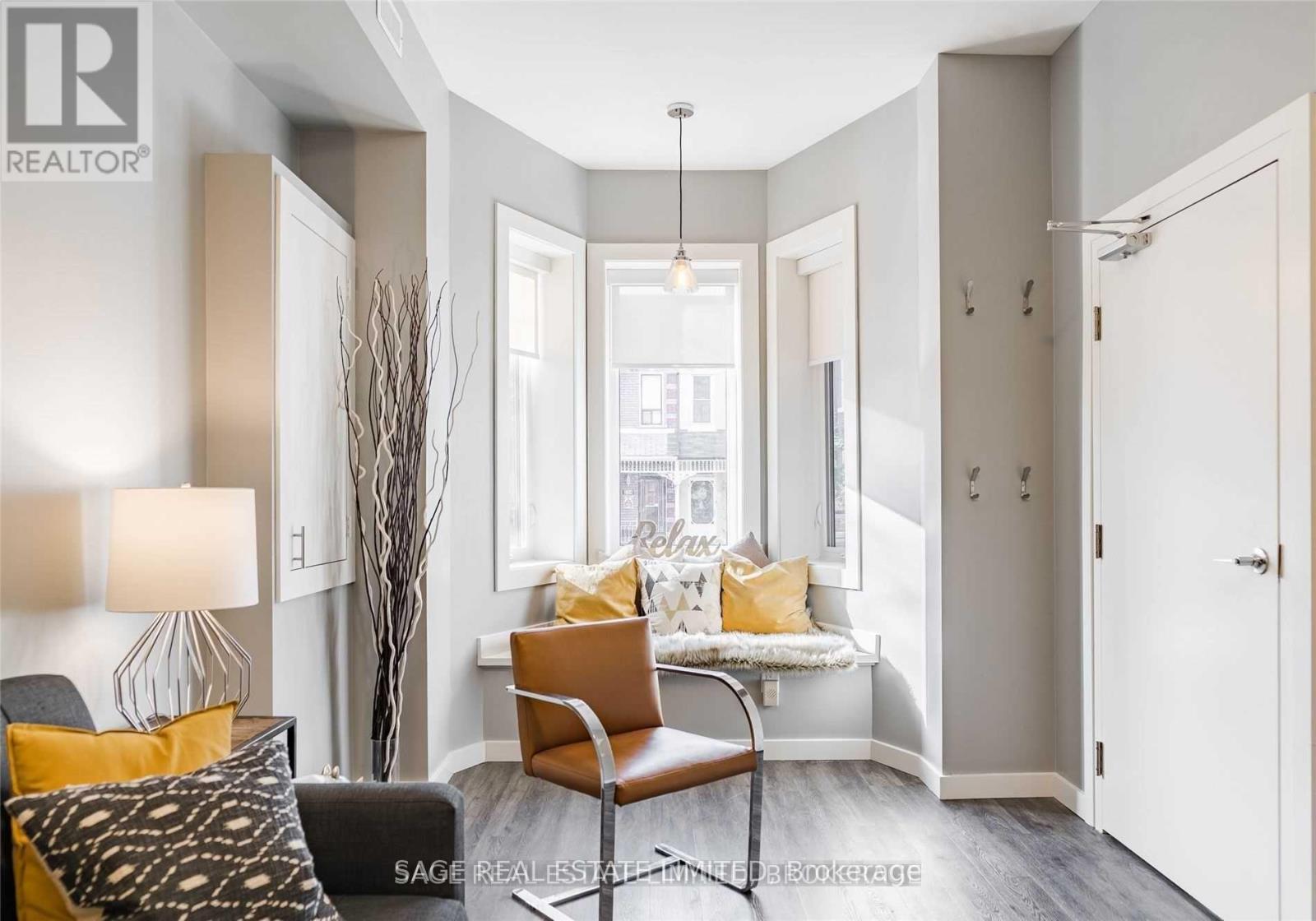 247 Lisgar Street, Toronto, Ontario M6J 3G8 - Photo 2 - C13477224