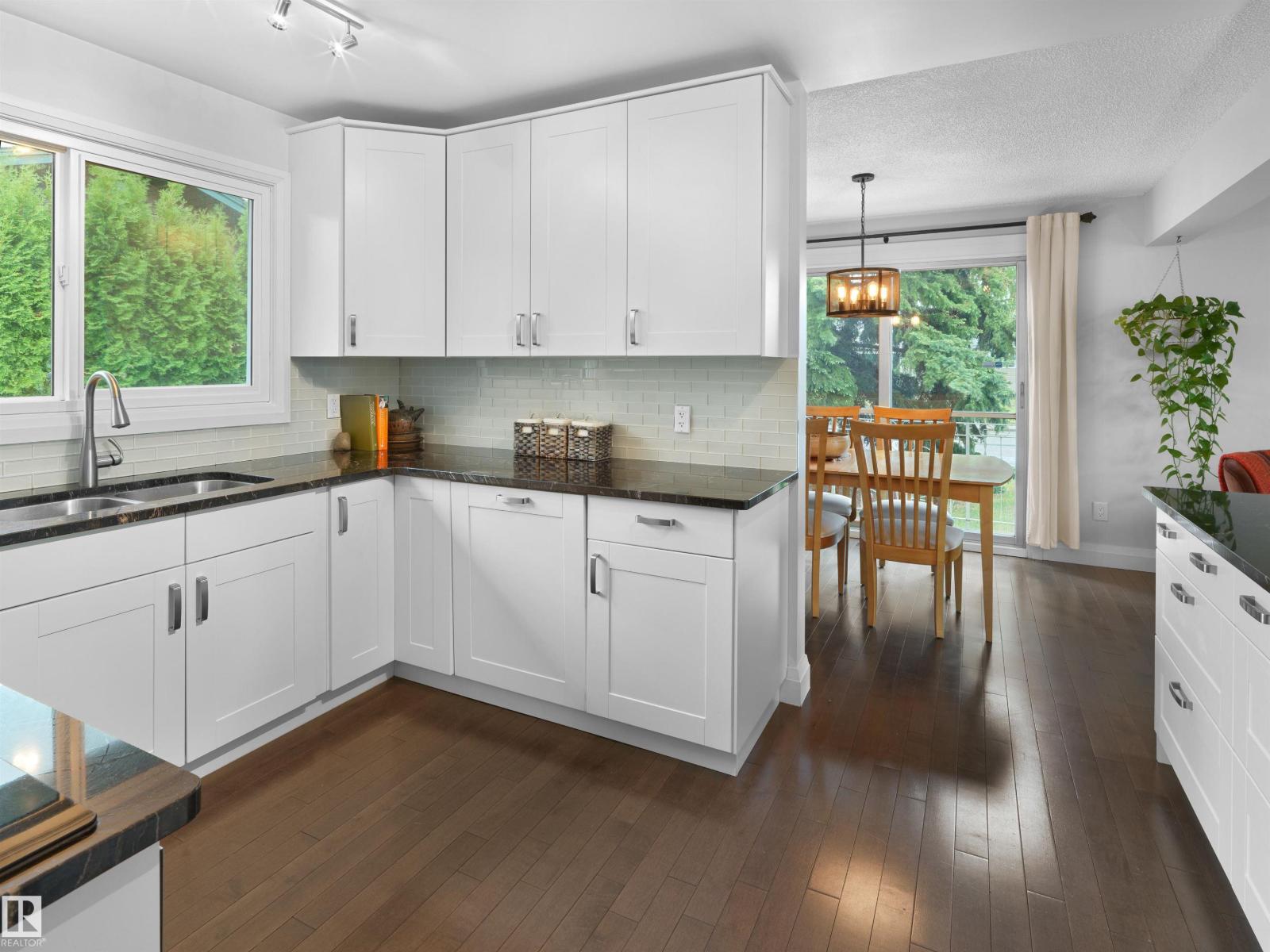 8603 73 St NW, Edmonton, Alberta  T6B 1Z9 - Photo 9 - E4491876