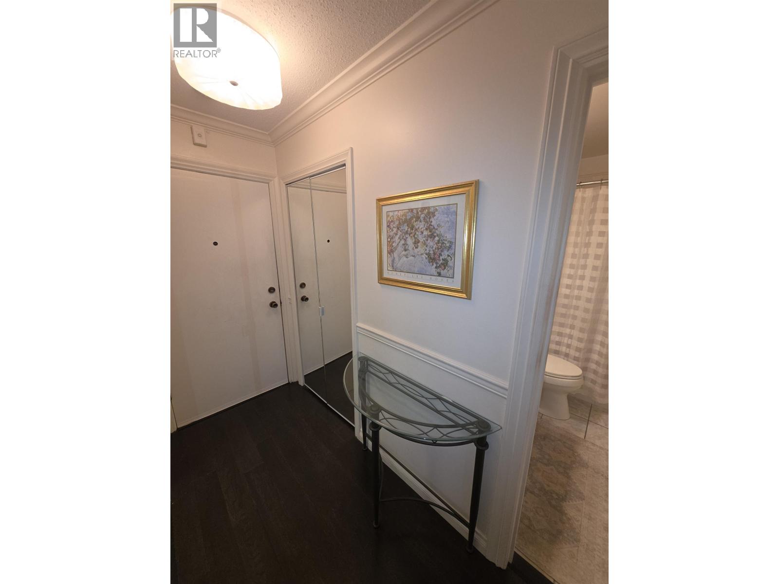 313 145 W 18 Street, North Vancouver, British Columbia  V7M 1W5 - Photo 2 - R3138667