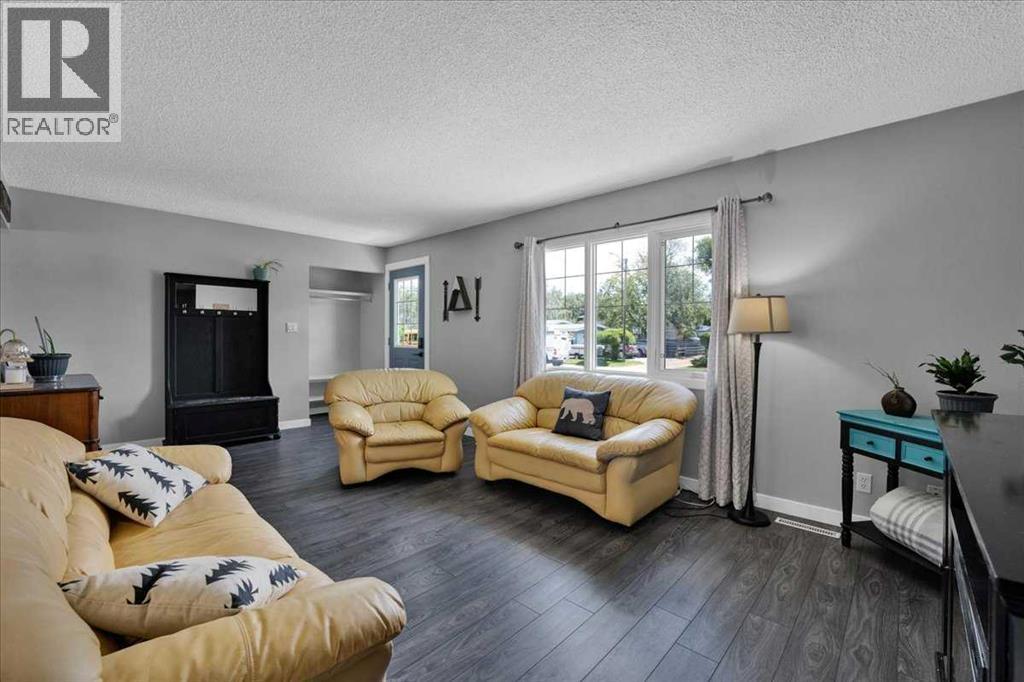 401 15 Street E, Drumheller, Alberta  T0J 0Y5 - Photo 12 - A2323015