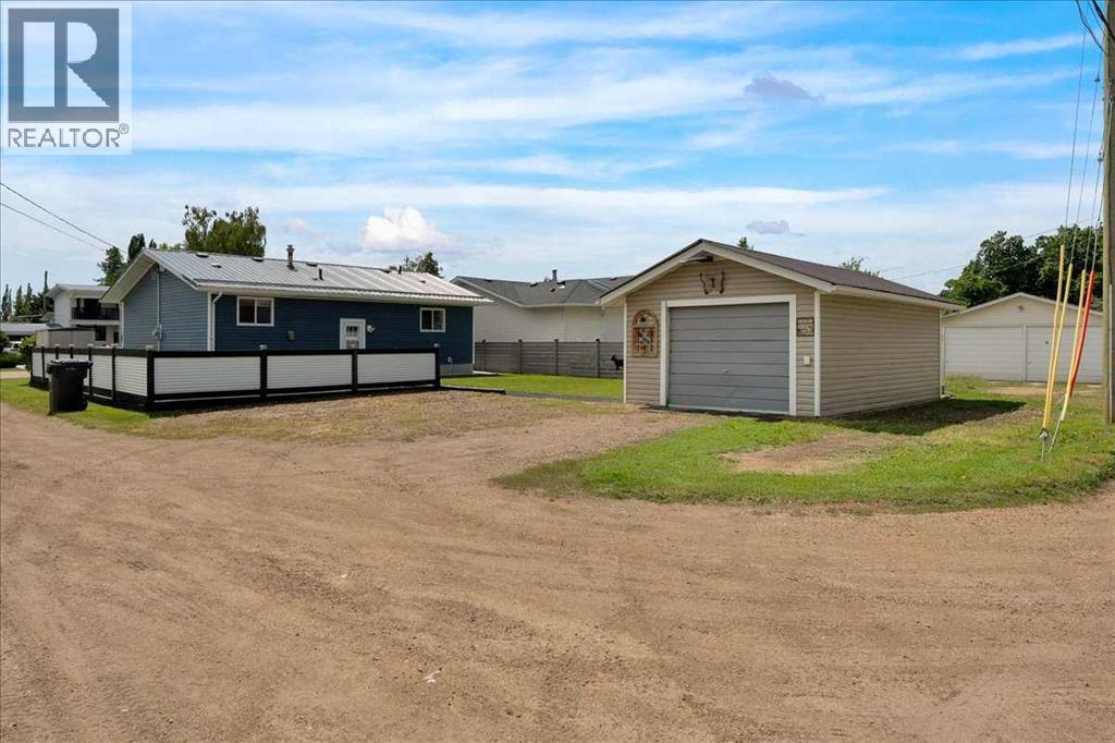 401 15 Street E, Drumheller, Alberta  T0J 0Y5 - Photo 7 - A2323015