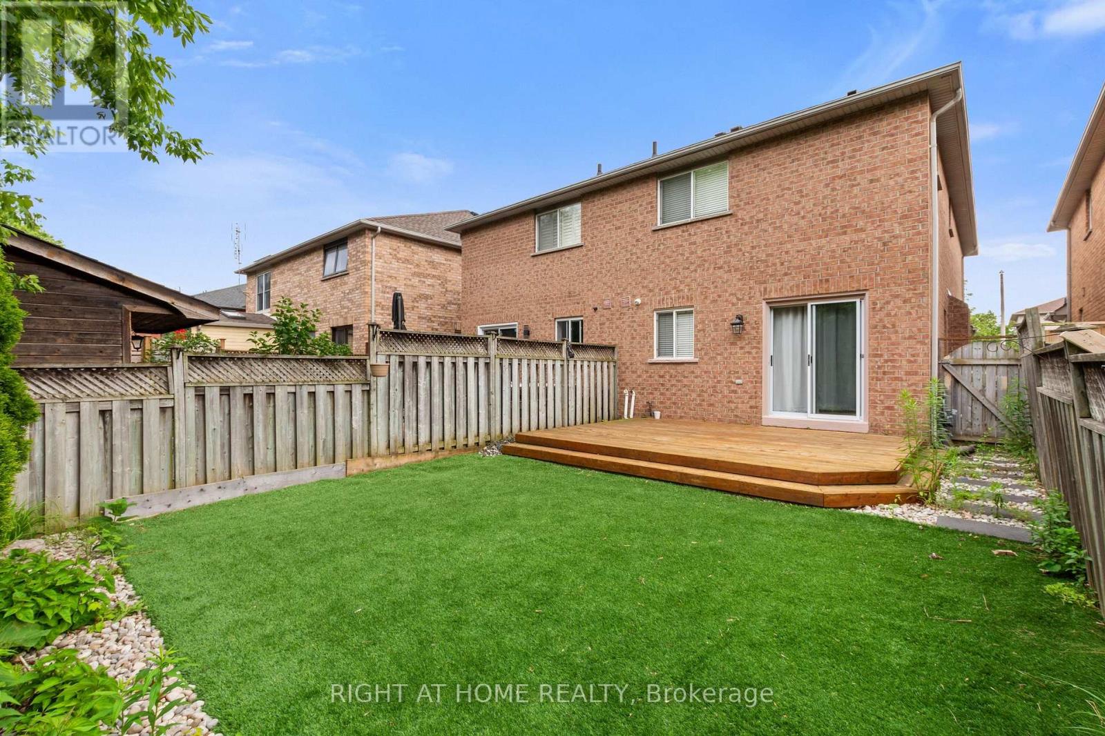 1811 Creek Way, Burlington, Ontario  L7L 6R1 - Photo 44 - W13477236