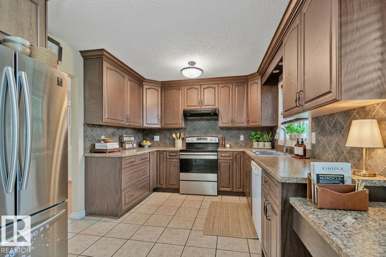 18605 86a Av NW, Edmonton, Alberta  T5T 1J5 - Photo 11 - E4494796
