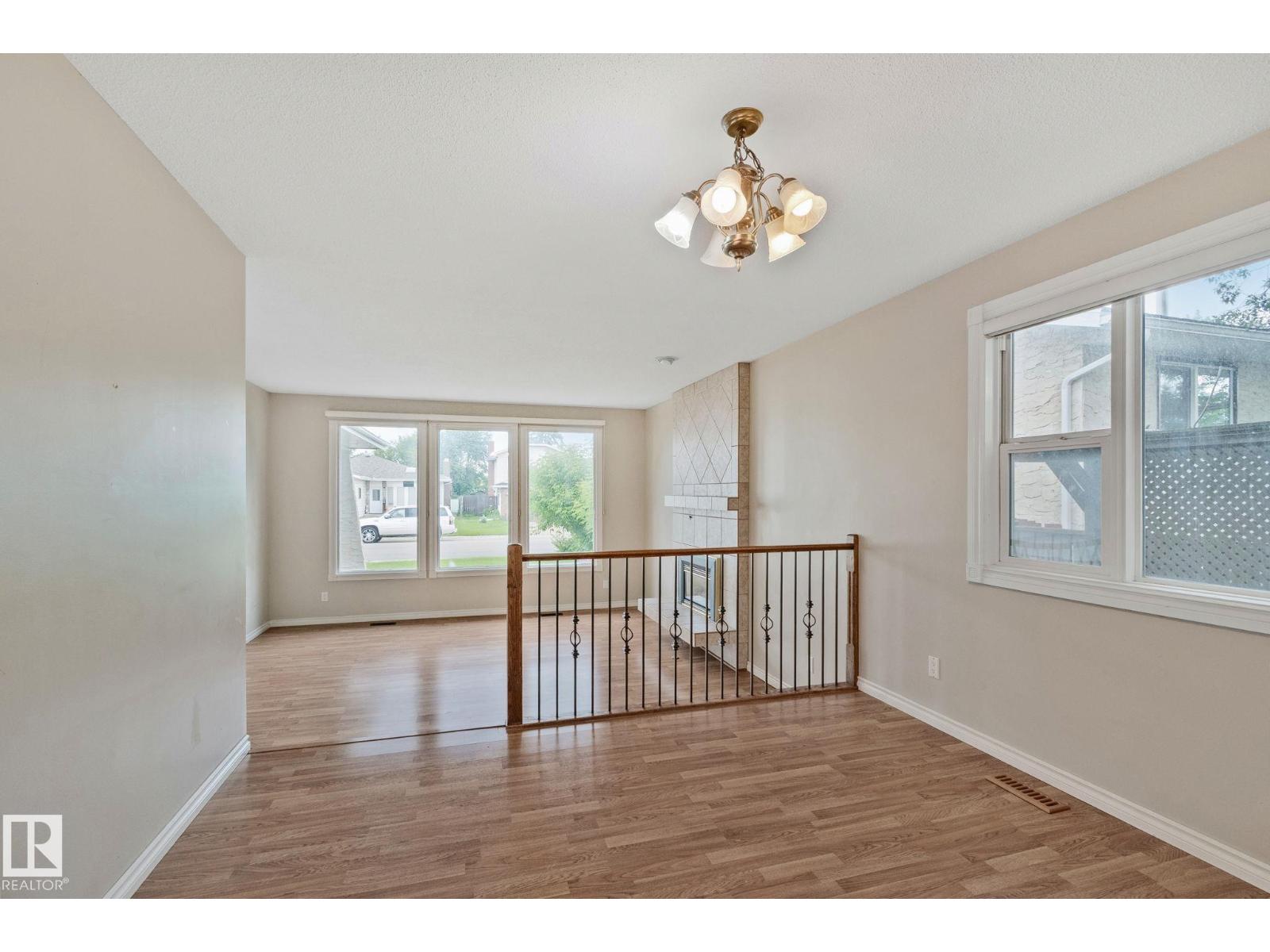 18605 86a Av NW, Edmonton, Alberta  T5T 1J5 - Photo 9 - E4494796
