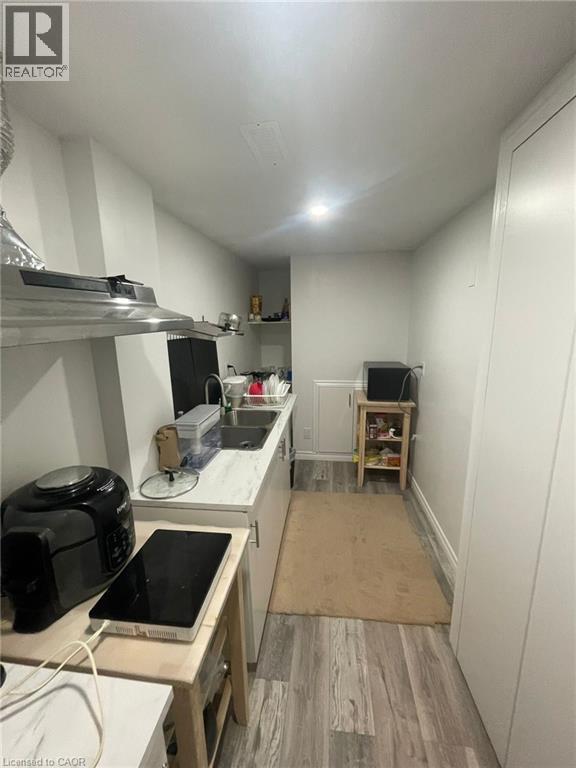 10 Guernsey Drive Unit# Lower, Kitchener, Ontario  N2R 0T7 - Photo 9 - 40841551