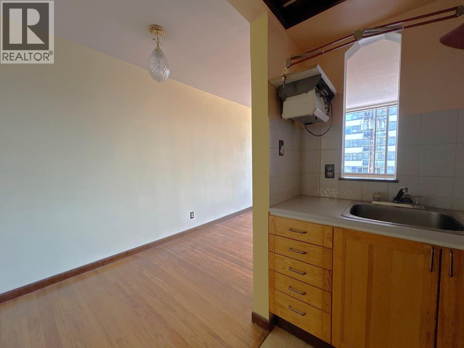 101 1100 Harwood Street, Vancouver, British Columbia  V6E 1R7 - Photo 11 - R3138239