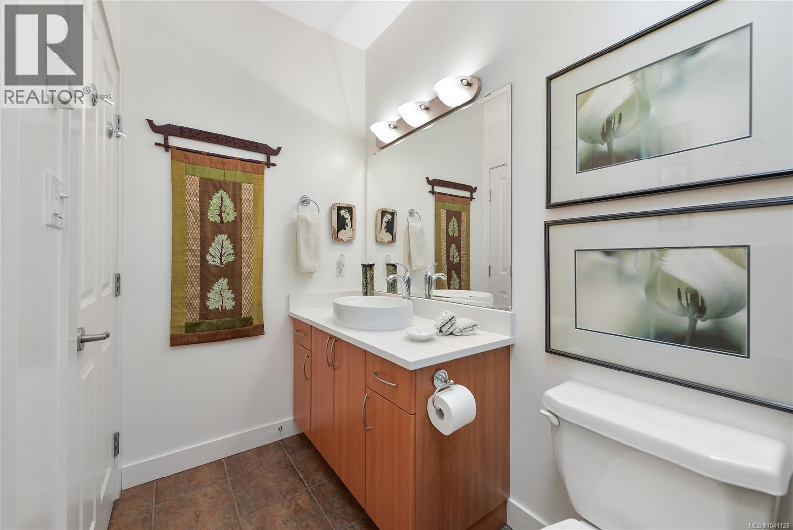 770 Hill Rise Lane, Saanich, British Columbia  V8Y 3K2 - Photo 45 - 1041128