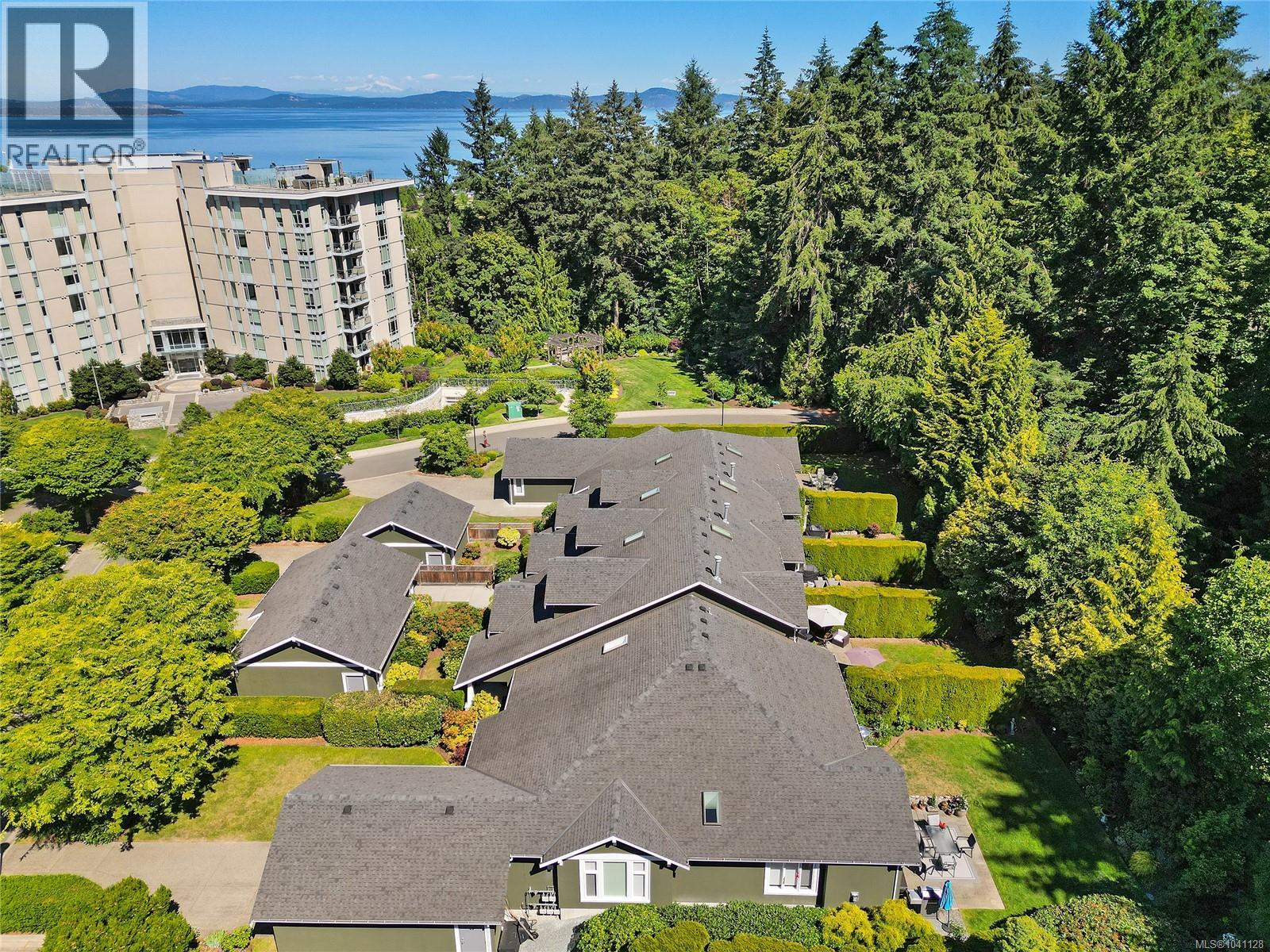 770 Hill Rise Lane, Saanich, British Columbia  V8Y 3K2 - Photo 78 - 1041128
