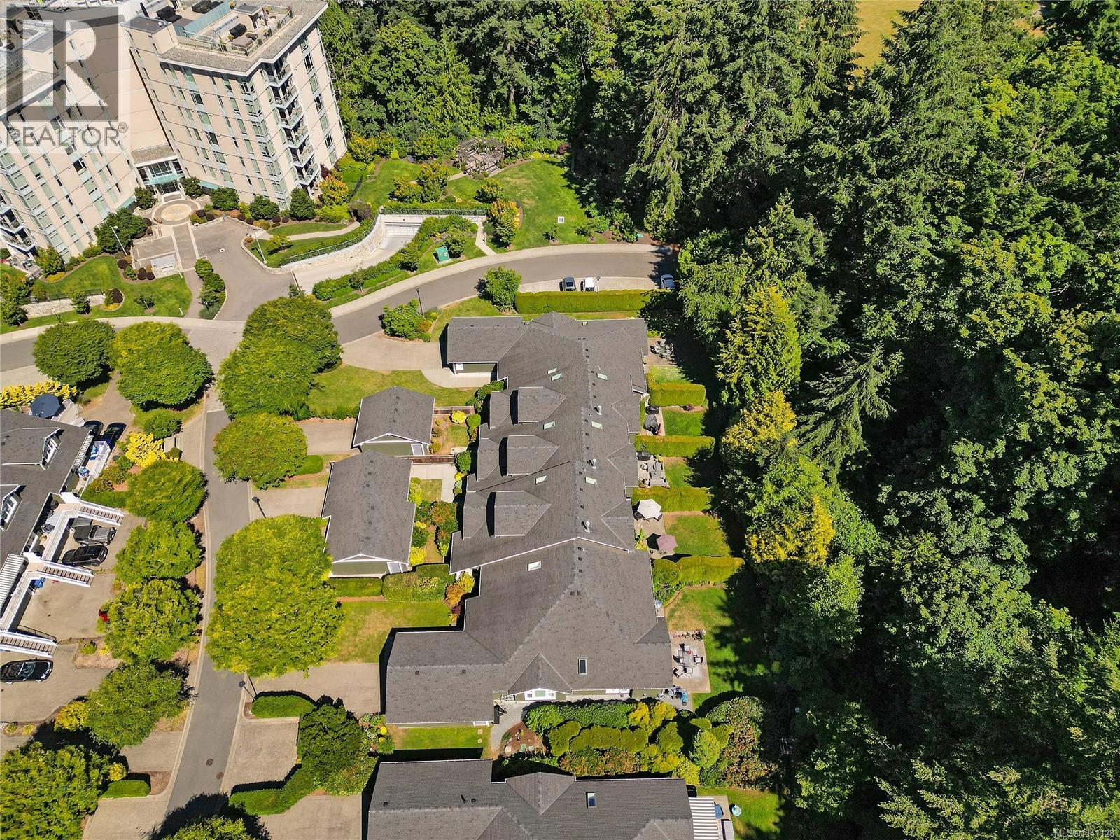 770 Hill Rise Lane, Saanich, British Columbia  V8Y 3K2 - Photo 79 - 1041128