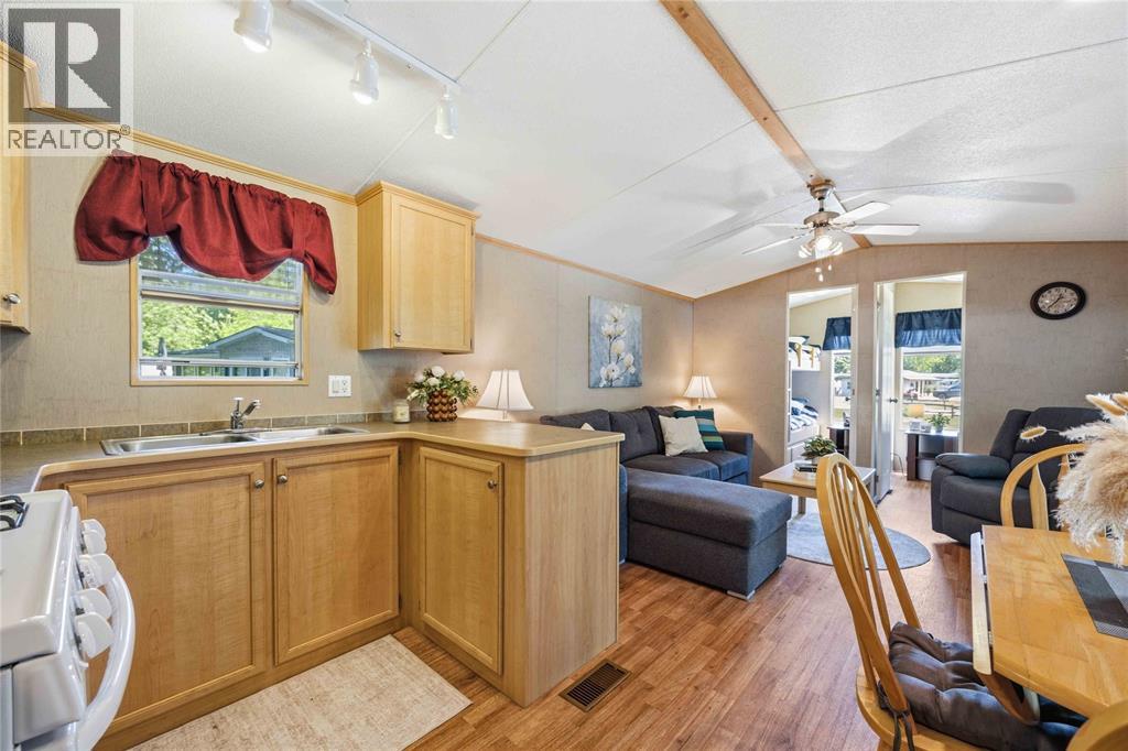 9338 Ipperwash Road West Unit# #B14, Lambton Shores photo 10