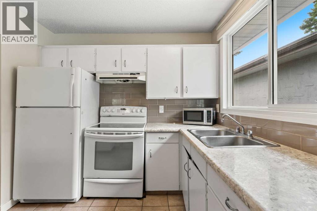 2530 16a Street Nw, Calgary, Alberta  T2M 3R4 - Photo 10 - A2319550