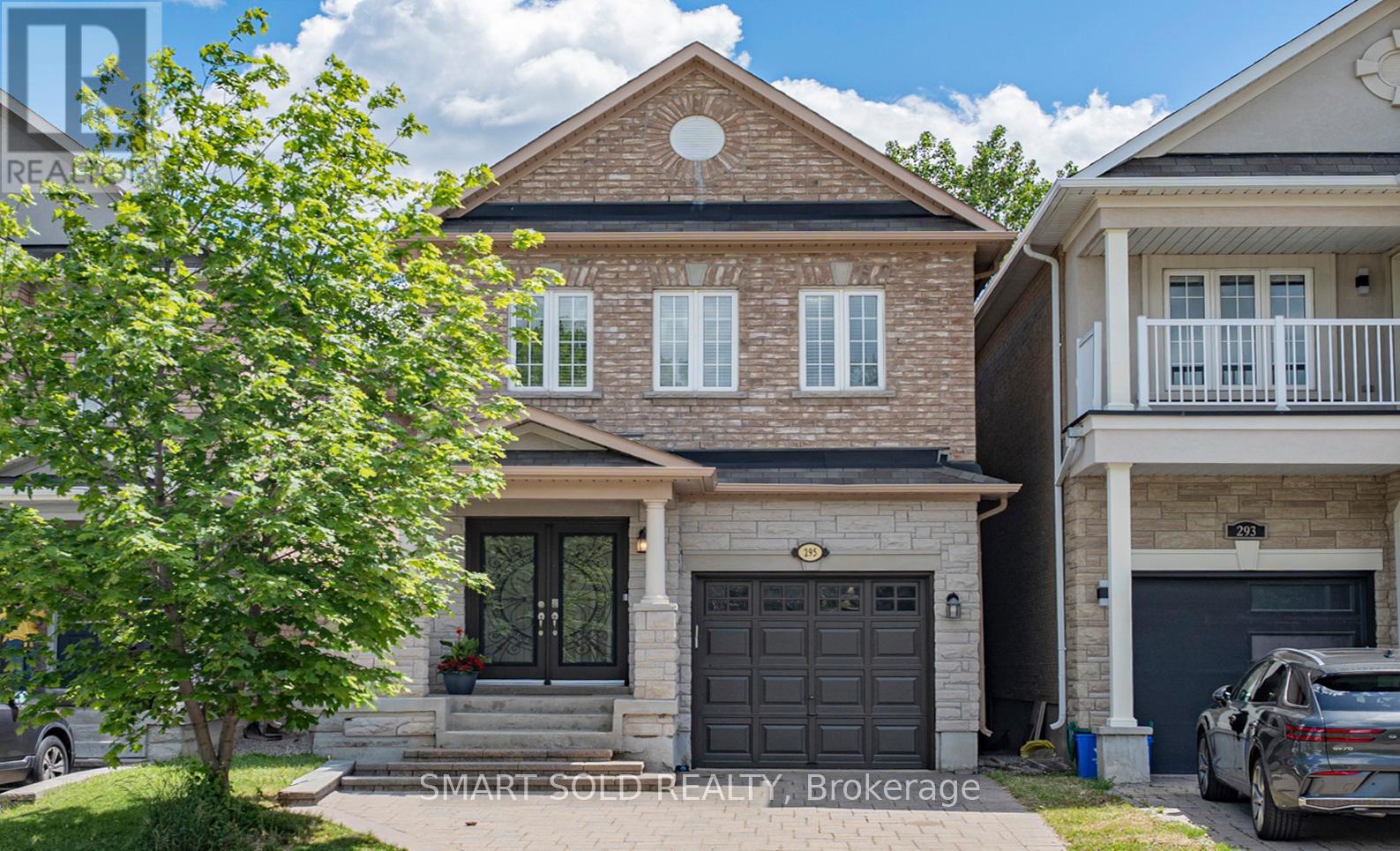 295 BATHURST GLEN DRIVE, Vaughan, Ontario