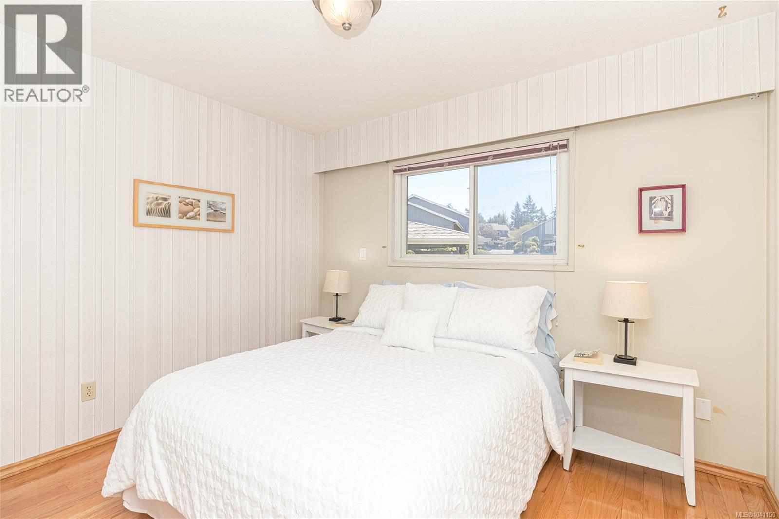 1 4391 Torquay Dr, Saanich, British Columbia V8N 3L3 - Photo 15 - 1041150