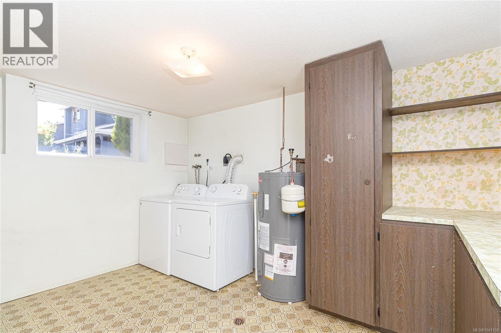1 4391 Torquay Dr, Saanich, British Columbia V8N 3L3 - Photo 24 - 1041150