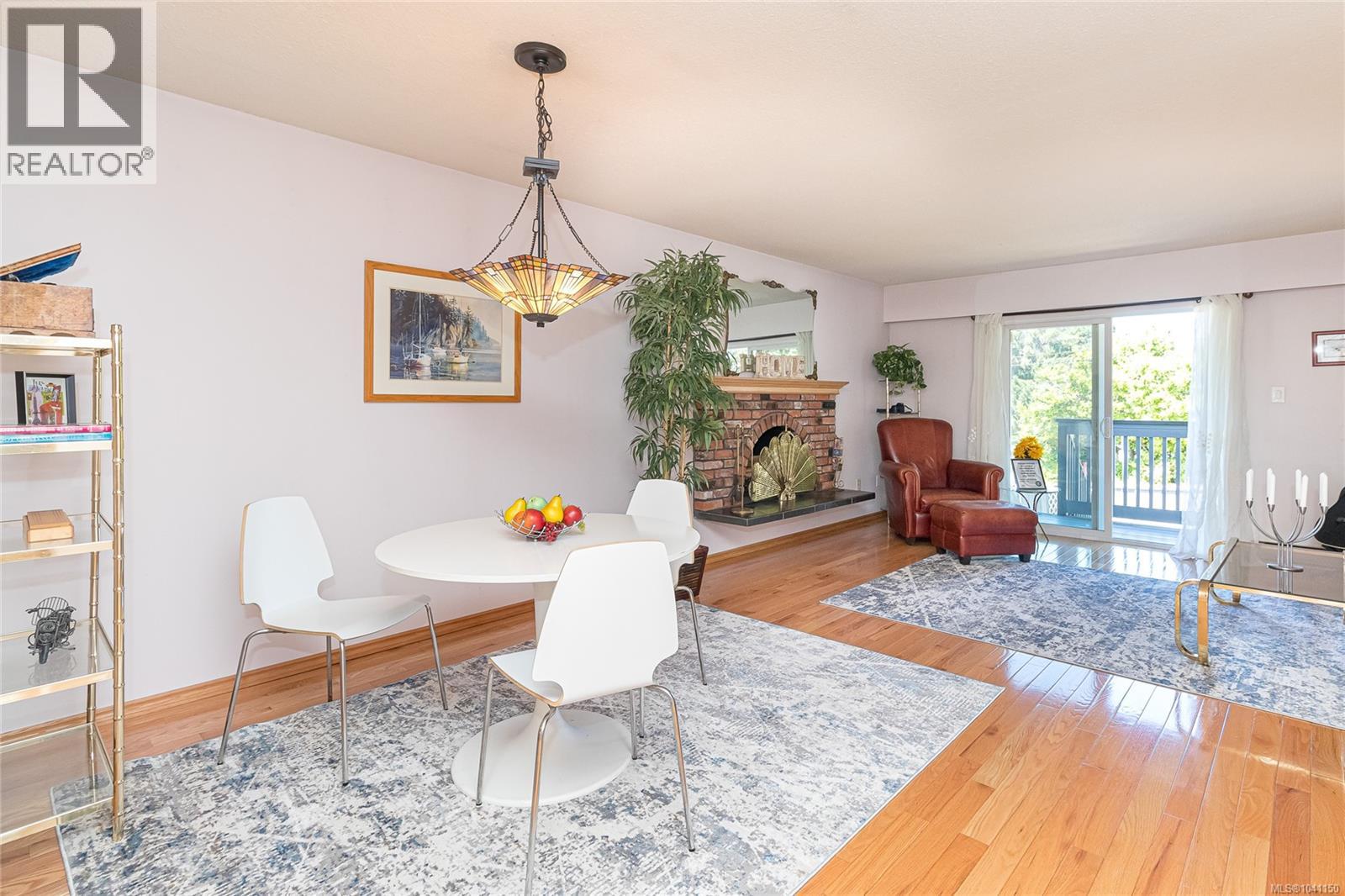 1 4391 Torquay Dr, Saanich, British Columbia V8N 3L3 - Photo 7 - 1041150