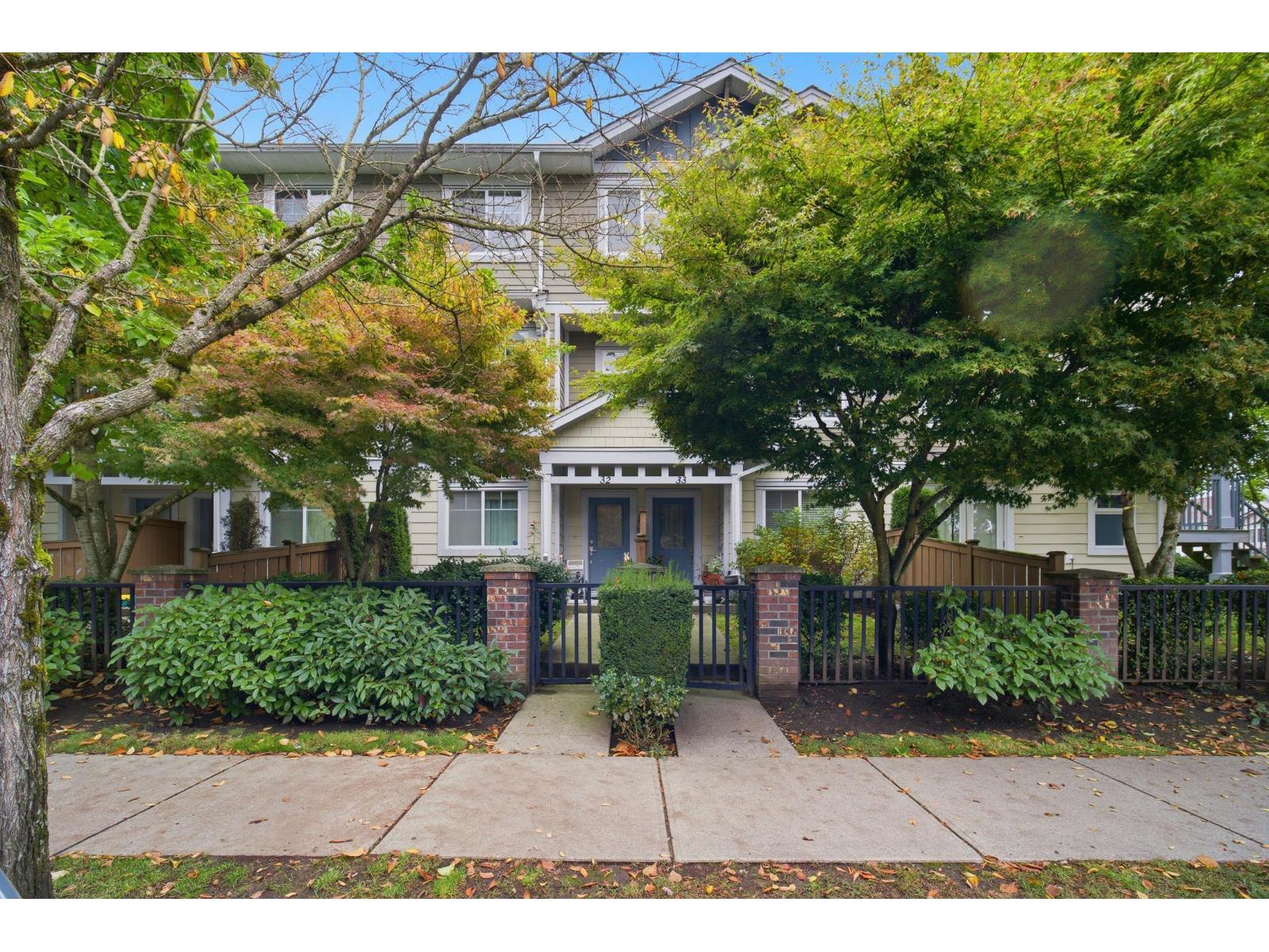 32 16355 82 AVENUE, Surrey, British Columbia