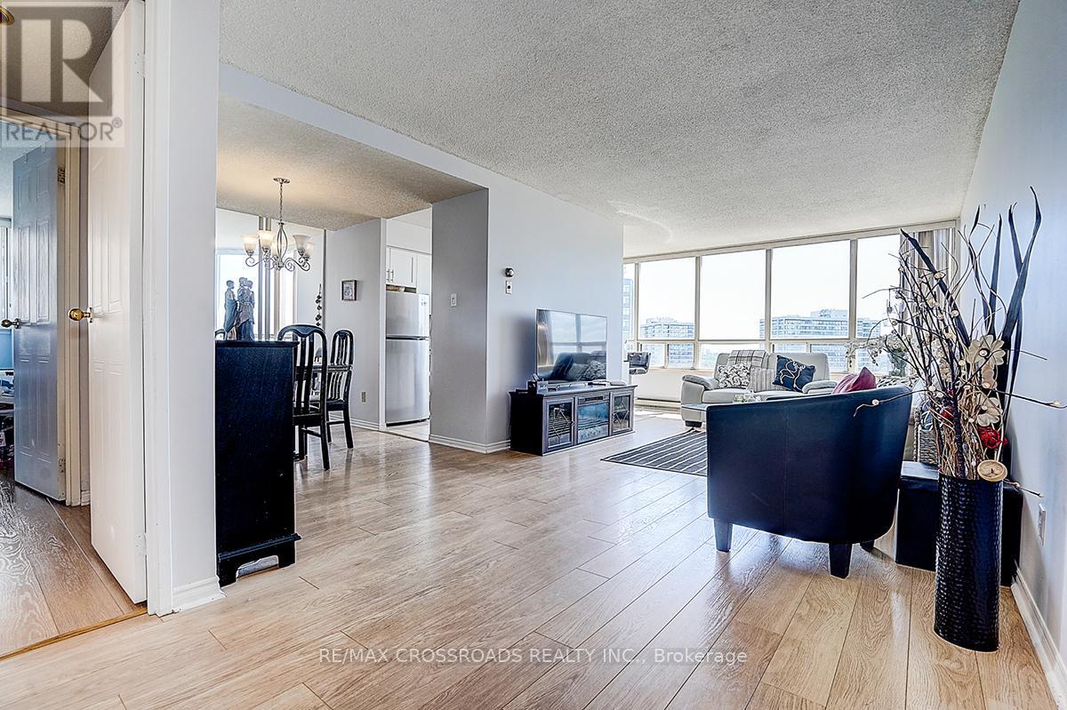 512 - 160 Alton Towers Circle, Toronto, Ontario M1V 4X8 - Photo 8 - E13477310