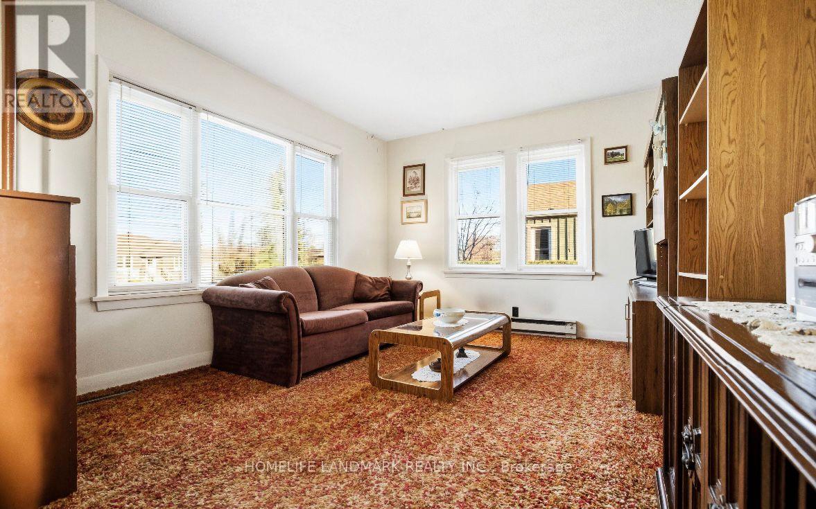 Main Floor/upper Level - 344 Nipigon Street, Oshawa, Ontario  L1J 4N9 - Photo 2 - E13477314