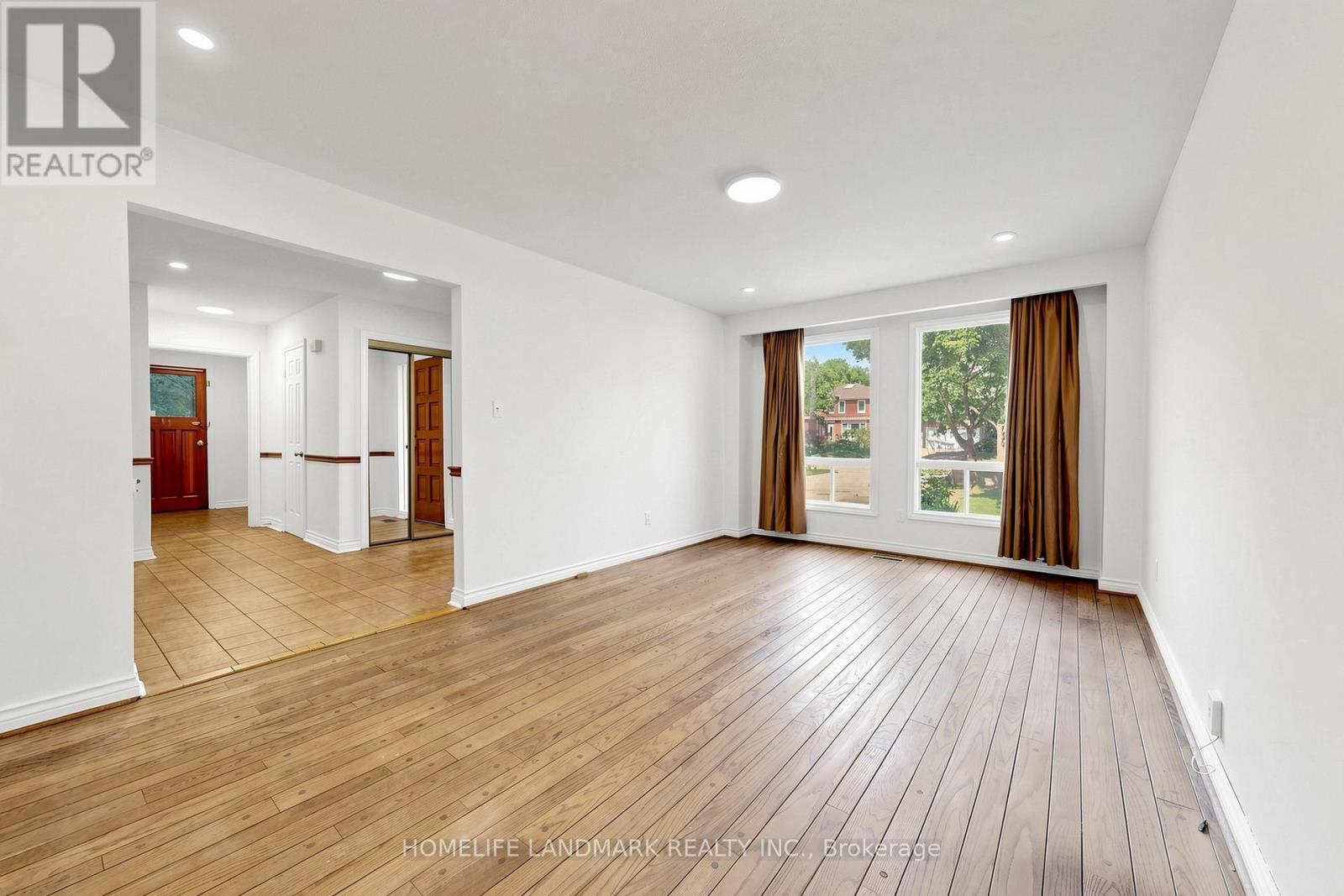 23 Dorian Place, Vaughan, Ontario L4J 2M3 - Photo 3 - N13477322